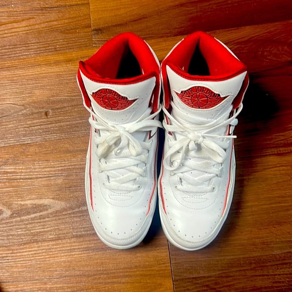 Jordan 2s   The experience